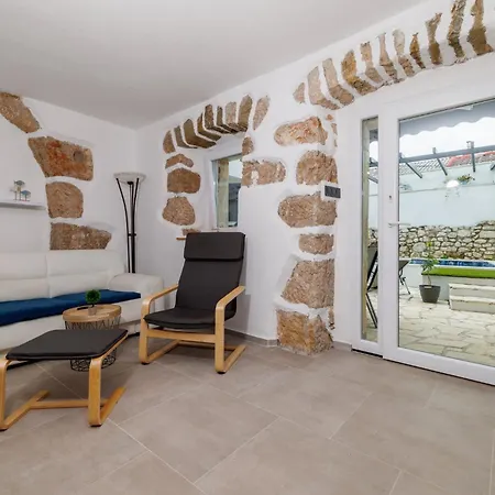 Stone House Zen Grižane