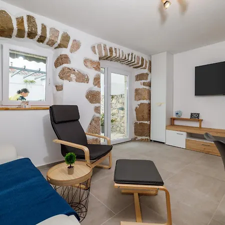 Stone House Zen Hébergement de vacances *